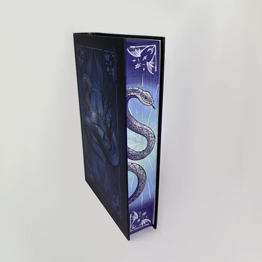 Hand-Painted Edges Book: The Serpent and the Wings of Night - Carissa Broadbent